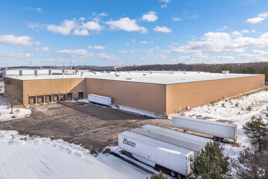 594 Can Do Expy, Hazleton, PA à vendre - Photo de l’immeuble – Image 3 sur 5