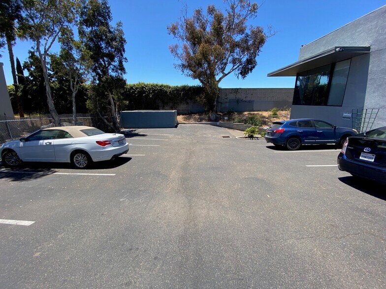 1851 San Diego Ave, San Diego, CA à louer - Photo de l’immeuble – Image 3 sur 4