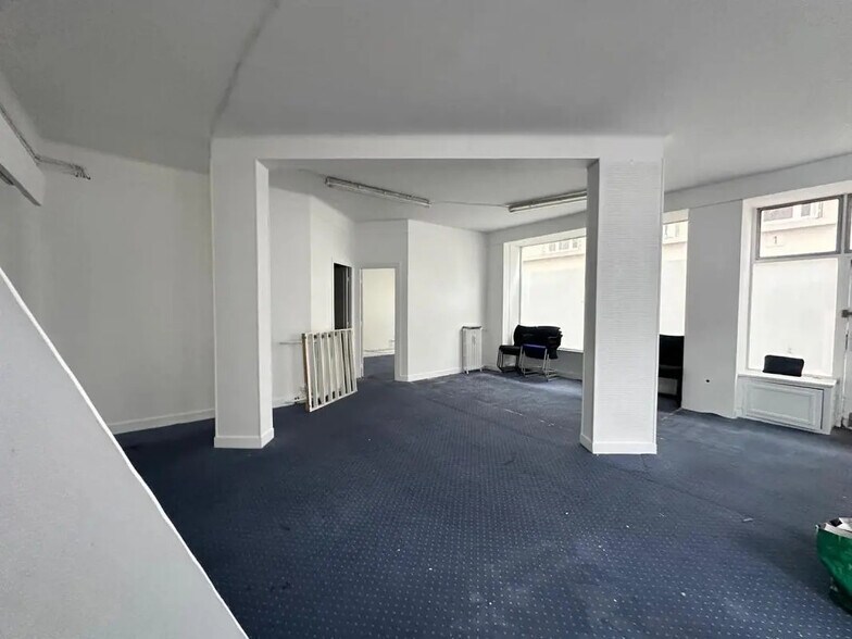 1 Square De Verdun, Paris à louer - Photo de l’immeuble – Image 1 sur 7