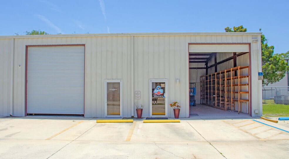 205 Waler Way, Saint Augustine, FL à vendre - Photo de l’immeuble – Image 3 sur 13