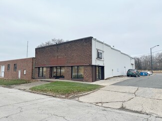 Plus de détails pour 307 S Locust St, Champaign, IL - Local d'activités à louer