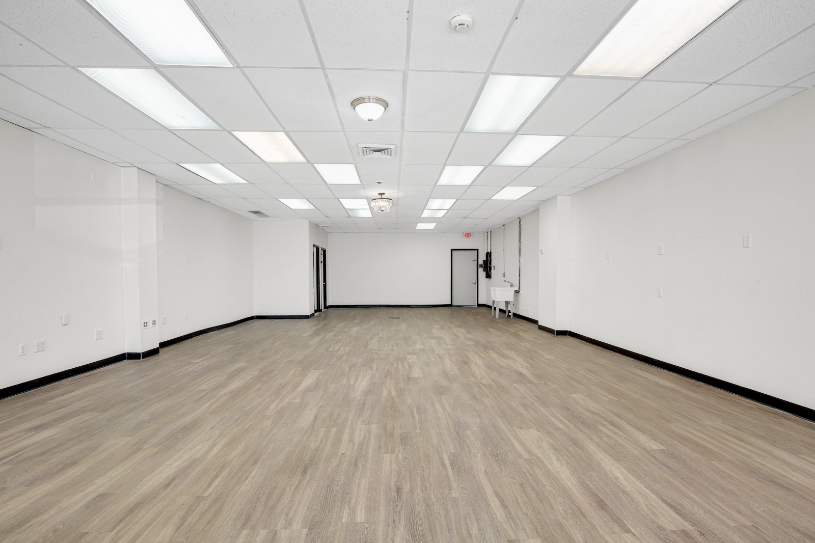 3901 Conshohocken Ave, Philadelphia, PA à louer Photo de l’immeuble– Image 1 sur 22