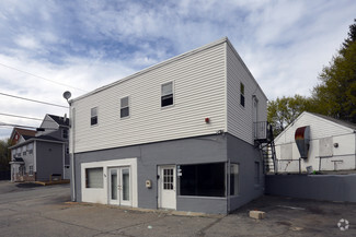 Plus de détails pour 511 Broad St, Cumberland, RI - Local commercial à vendre