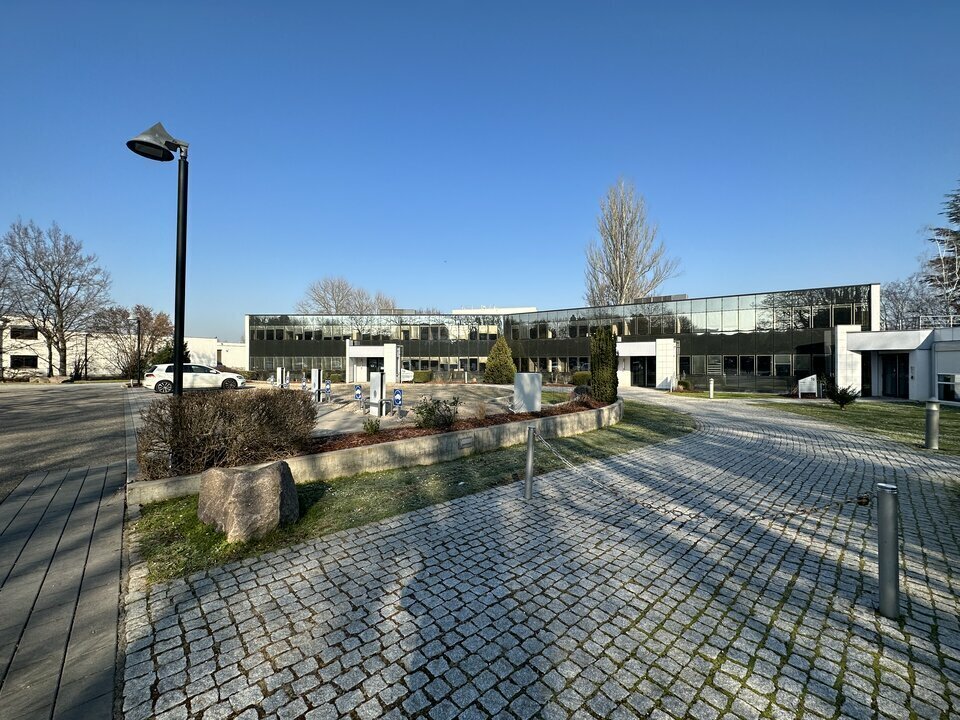 Bureau dans Eckbolsheim à louer Photo de l’immeuble– Image 1 sur 7