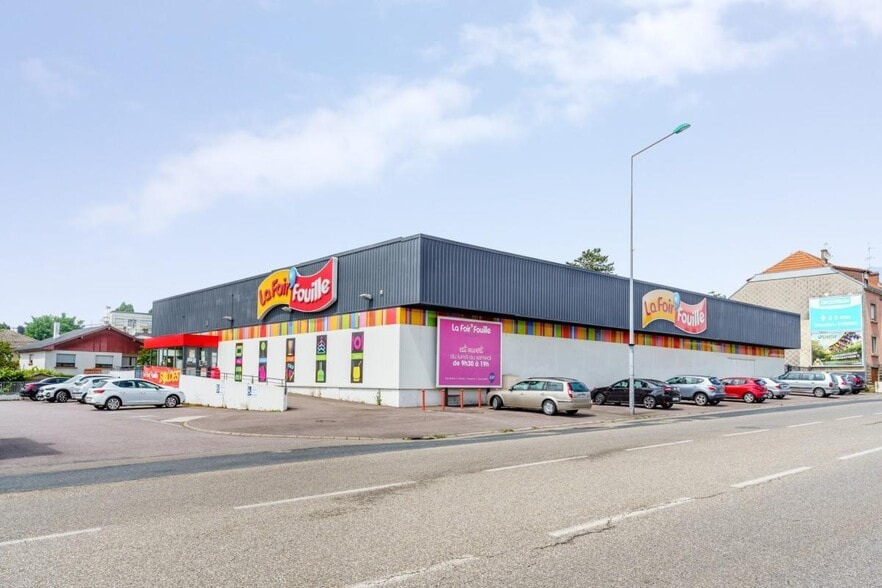 Local commercial dans Forbach à louer - Photo de l’immeuble – Image 1 sur 4
