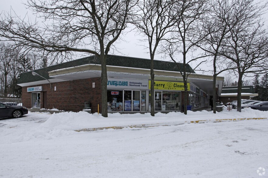 1150 Lorne Park Rd, Mississauga, ON à louer - Photo de l’immeuble – Image 3 sur 3