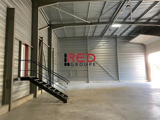 Plus de détails pour Industriel/Logistique à louer