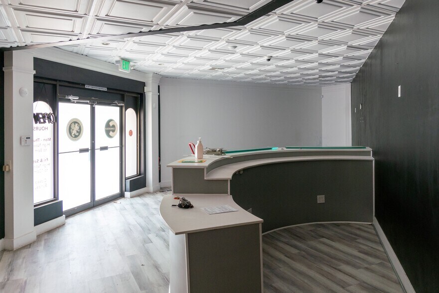 7025-7039 S Memorial Dr, Tulsa, OK à louer - Photo de l’immeuble – Image 2 sur 8