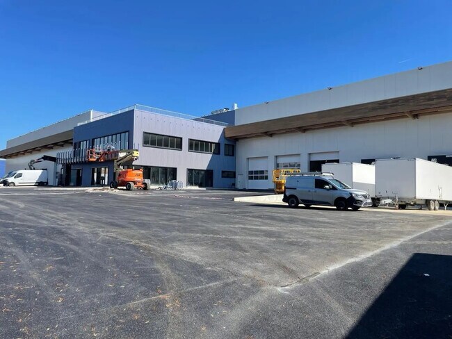 Plus de détails pour Bureau, Local d'activités à louer