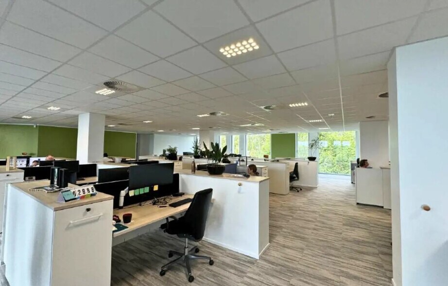 Bureau dans Villeneuve-d'Ascq à louer - Photo de l’immeuble – Image 2 sur 15