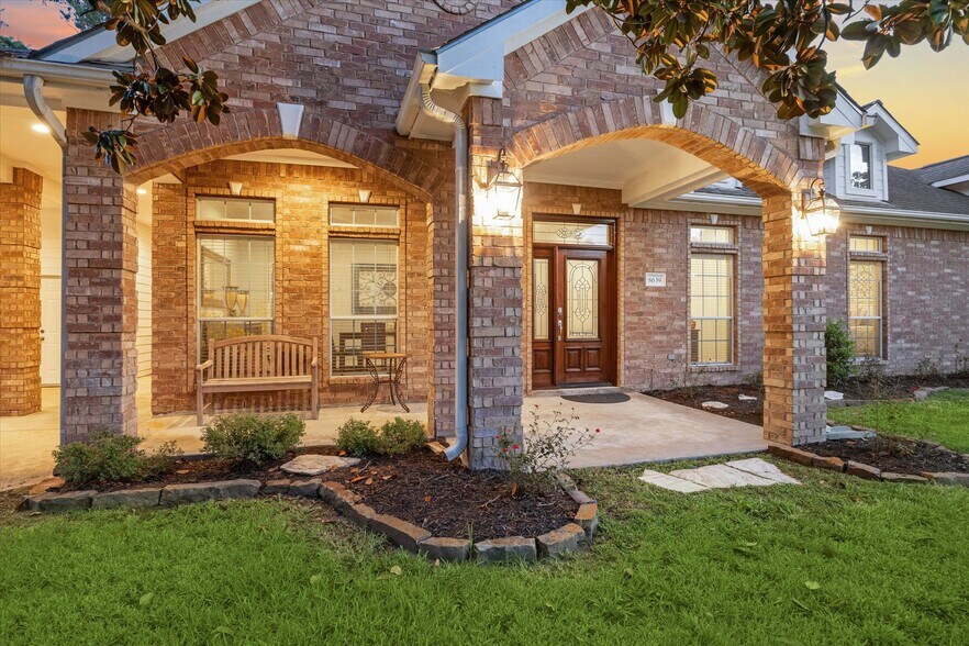 8639 Bart Ln, Houston, TX à louer - Photo de l’immeuble – Image 3 sur 22