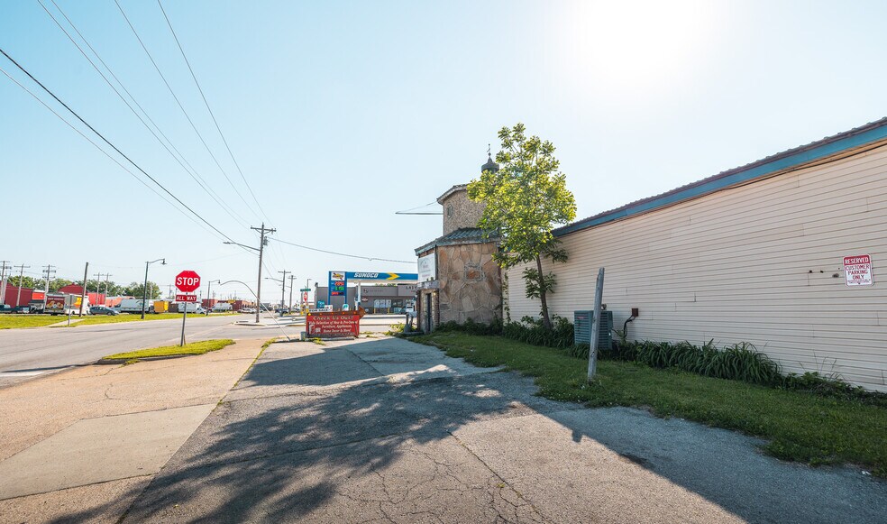 600 W Commercial St, Lebanon, MO à vendre - Photo de l’immeuble – Image 3 sur 19