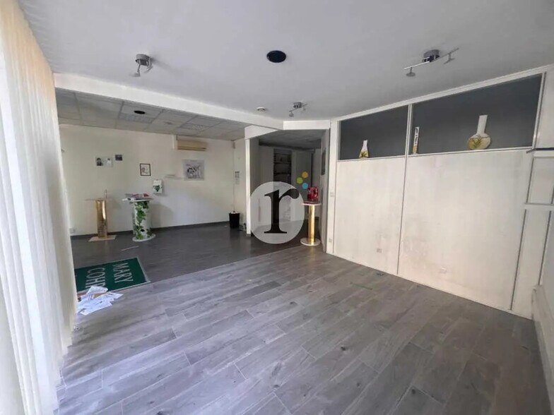 Local commercial dans Lille à louer - Photo de l’immeuble – Image 1 sur 4