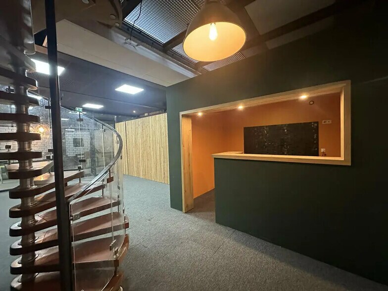 Bureau dans Strasbourg à louer - Photo de l’immeuble – Image 2 sur 4