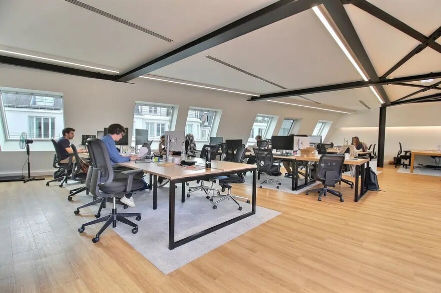 8 Rue Livingstone, Paris à louer - Photo de l’immeuble – Image 2 sur 9