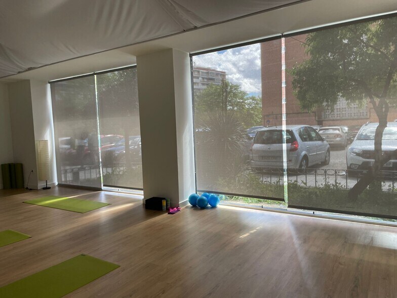 Immeuble residentiel dans Alcorcón, Madrid à vendre - Photo principale – Image 1 sur 3