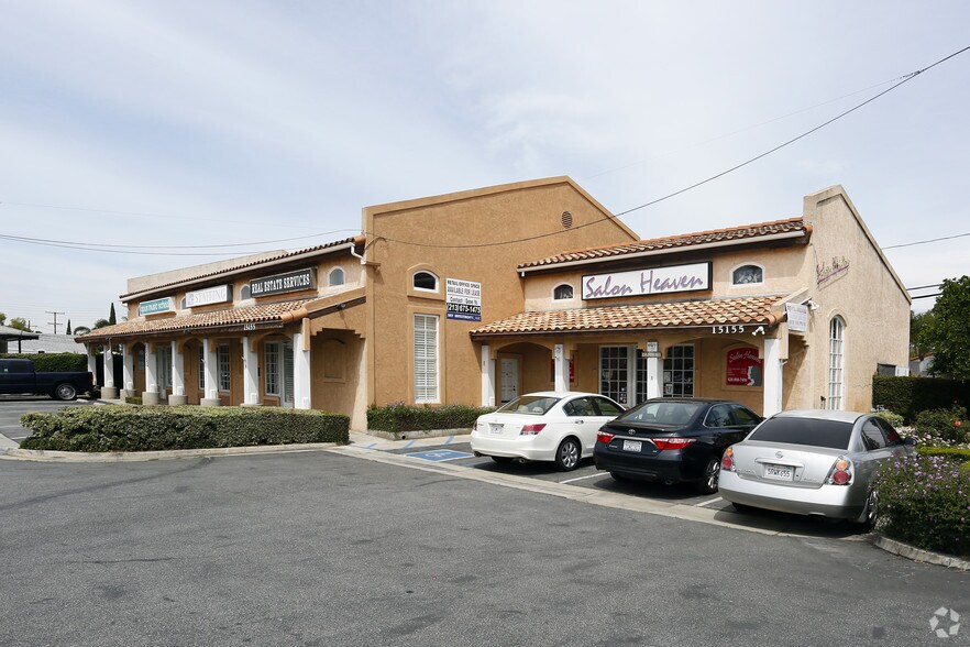 15155 Gale Ave, Hacienda Heights, CA à louer - Photo principale – Image 1 sur 7