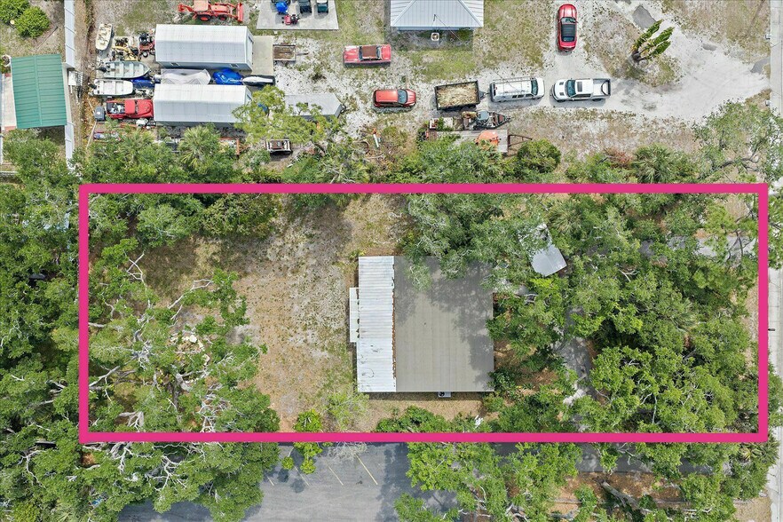 2503 53rd Ave W, Bradenton, FL à vendre - Photo de l’immeuble – Image 3 sur 4