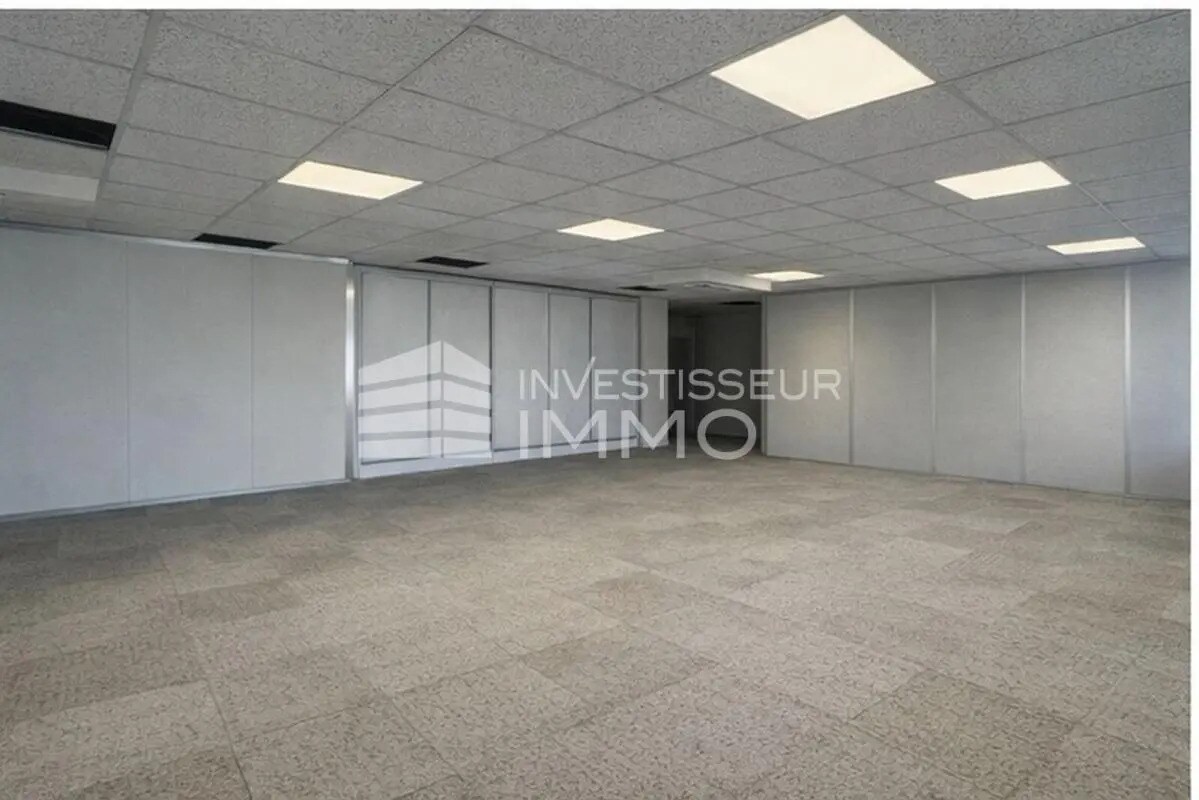 Bureau dans Torcy à louer Photo intérieure– Image 1 sur 8