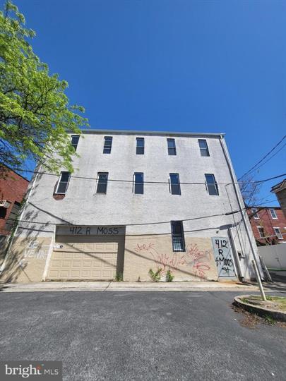 412 Moss St, Reading, PA à vendre Photo principale– Image 1 sur 18