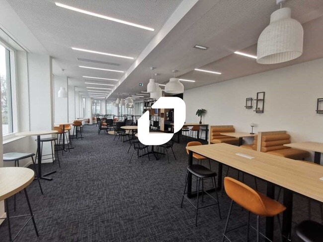 Plus de détails pour 113 Rue Jean Marin Naudin, Bagneux - Bureau à louer