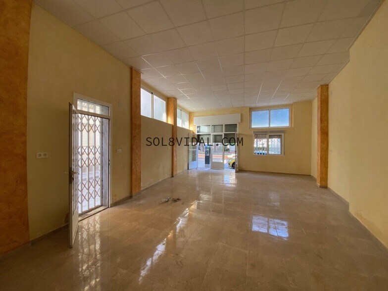 Local commercial dans Orihuela à vendre - Photo de l’immeuble – Image 3 sur 7