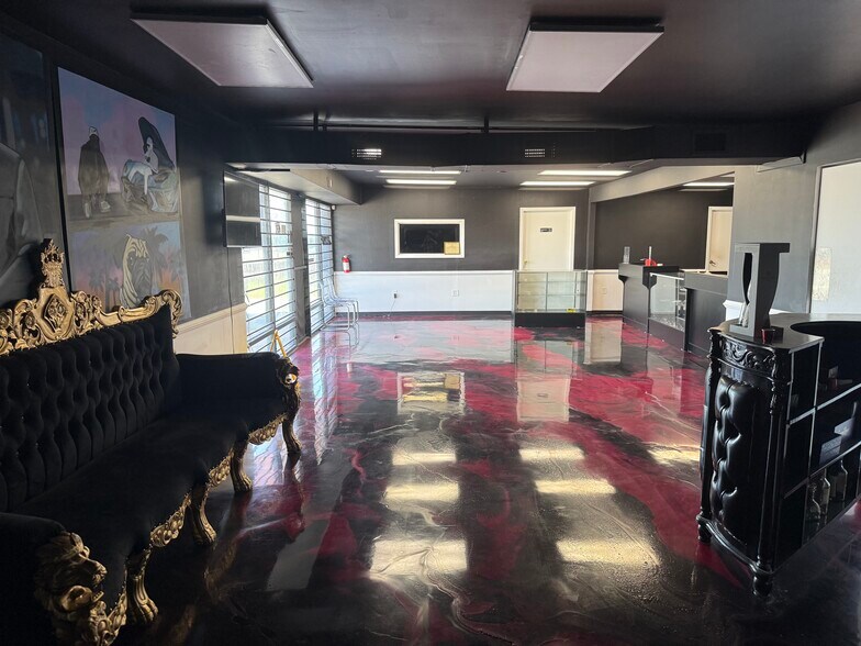 673 W Pipeline Rd, Hurst, TX à louer - Photo de l’immeuble – Image 3 sur 8