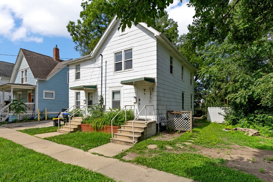 15 S Johnson St, Iowa City, IA à vendre - Photo de l’immeuble – Image 2 sur 6