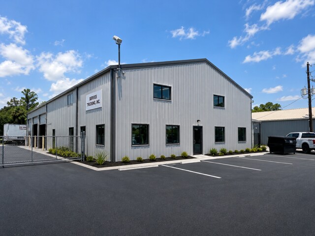 14439 County Rd 44 Rd, Grand Island, FL à louer - Photo de l’immeuble – Image 2 sur 29