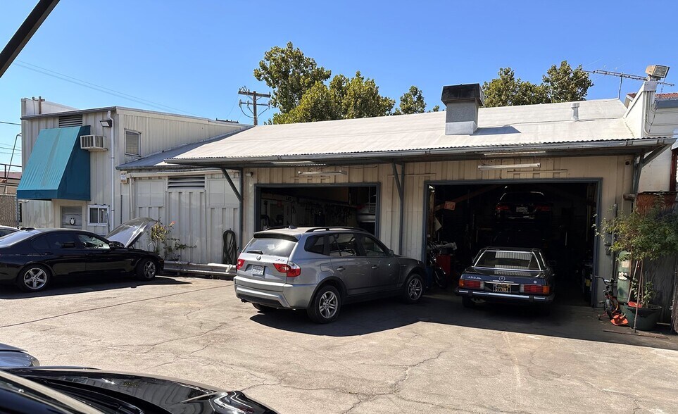 344-350 N Montgomery St, San Jose, CA à vendre - Photo de l’immeuble – Image 3 sur 31