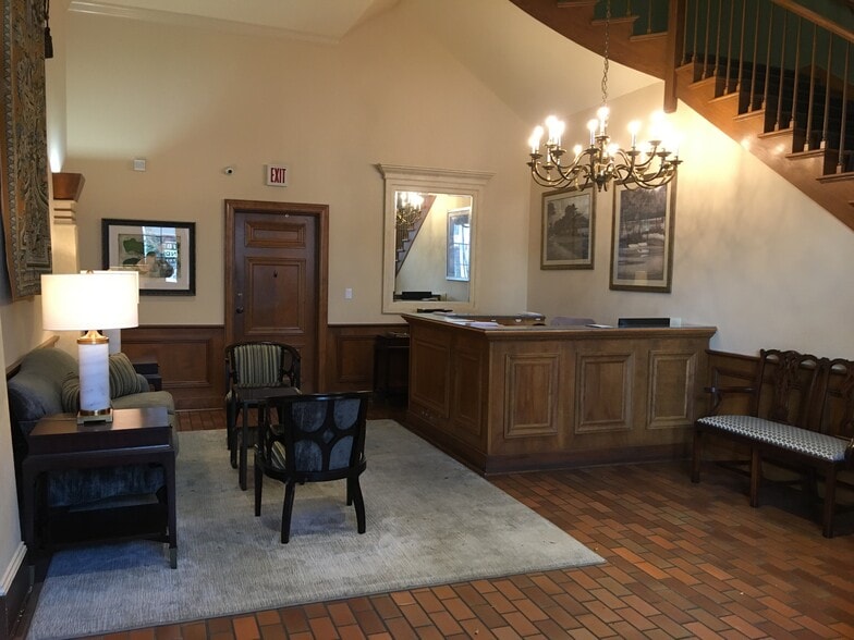 829 Baronne St, New Orleans, LA à vendre - Photo intérieure – Image 3 sur 26