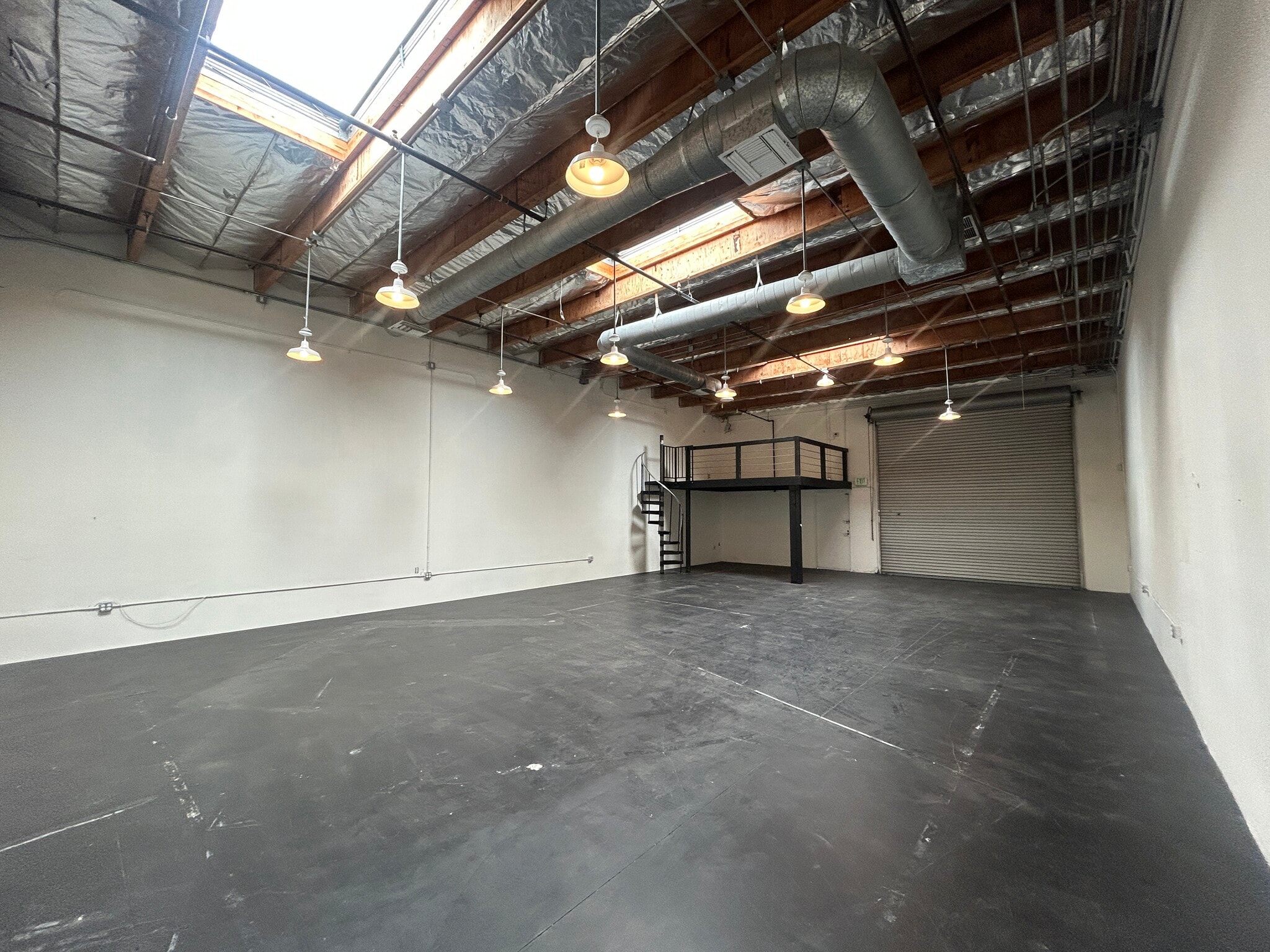 902-926 Colorado Ave, Santa Monica, CA à louer Photo de l’immeuble– Image 1 sur 7