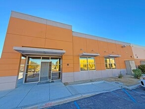 73814 Dinah Shore Dr, Palm Desert, CA à louer Photo intérieure– Image 2 sur 4