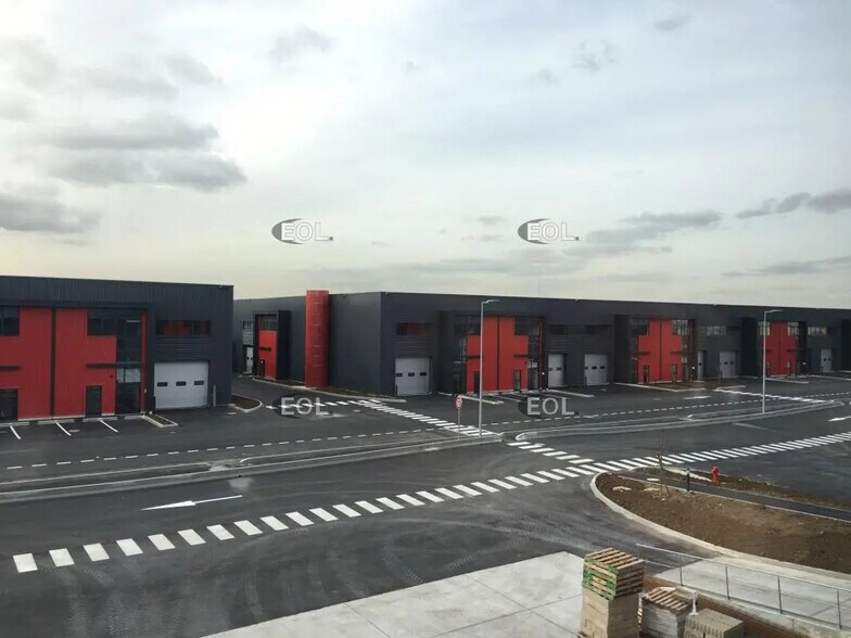 Industriel/Logistique dans Orly à louer - Photo de l’immeuble – Image 1 sur 5