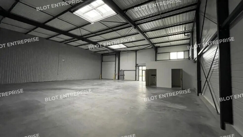 Bureau dans Montoir-de-Bretagne à louer - Photo intérieure – Image 2 sur 7