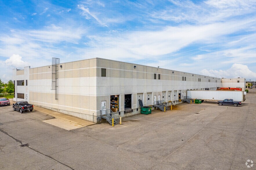 77 Pillsworth Rd, Caledon, ON à louer - Photo de l’immeuble – Image 2 sur 4