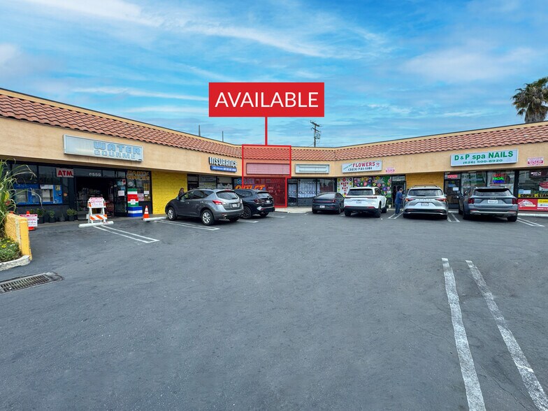 6559-6571 E Olympic Blvd, Los Angeles, CA à louer - Photo de l’immeuble – Image 2 sur 10