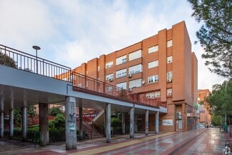 Plus de détails pour Plaza Pablo Picasso, 2-7, Rivas-Vaciamadrid - Local commercial à louer