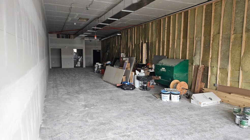 887 Wyoming Ave, Wyoming, PA à louer - Photo principale – Image 1 sur 4