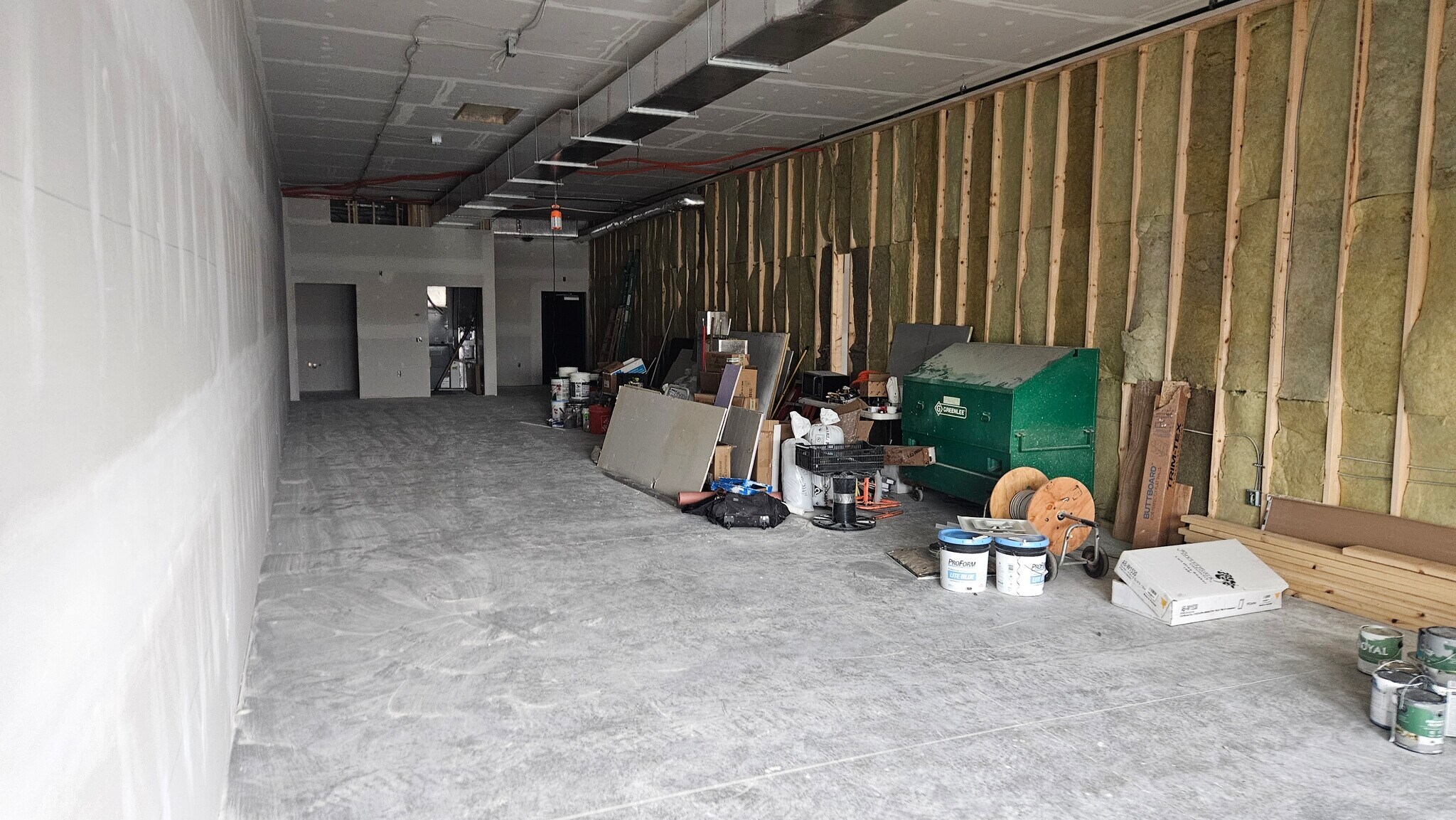 887 Wyoming Ave, Wyoming, PA à louer Photo principale– Image 1 sur 5