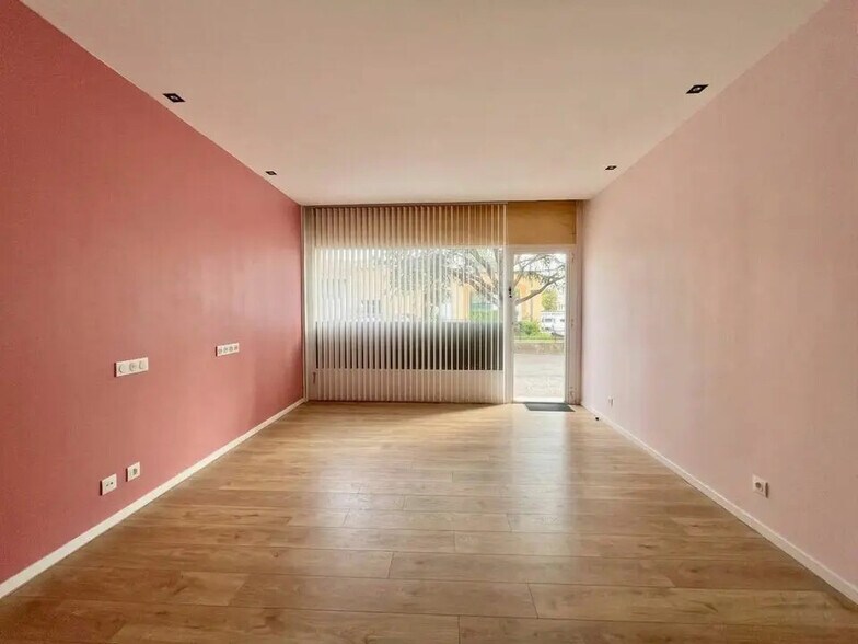 Local commercial dans Fréjus à vendre - Photo intérieure – Image 2 sur 3