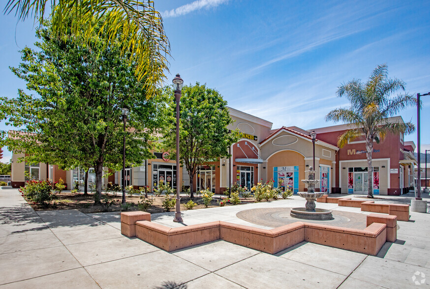6945-6951 Monterey Rd, Gilroy, CA à louer - Photo de l’immeuble – Image 2 sur 4