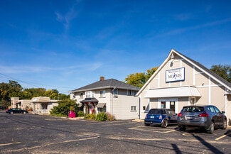 Plus de détails pour 209-223 S Lincolnway, North Aurora, IL - Local commercial à vendre