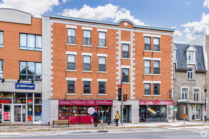 3656-3666 Rue Saint-Denis, Montréal, QC à louer - Photo de l’immeuble – Image 2 sur 5