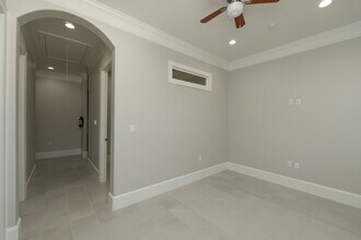 12410 Spring Cypress Rd, Tomball, TX à louer Photo intérieure– Image 1 sur 12