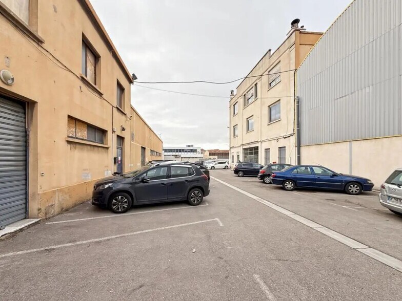 Bureau dans Marseille à louer - Photo de l’immeuble – Image 2 sur 4