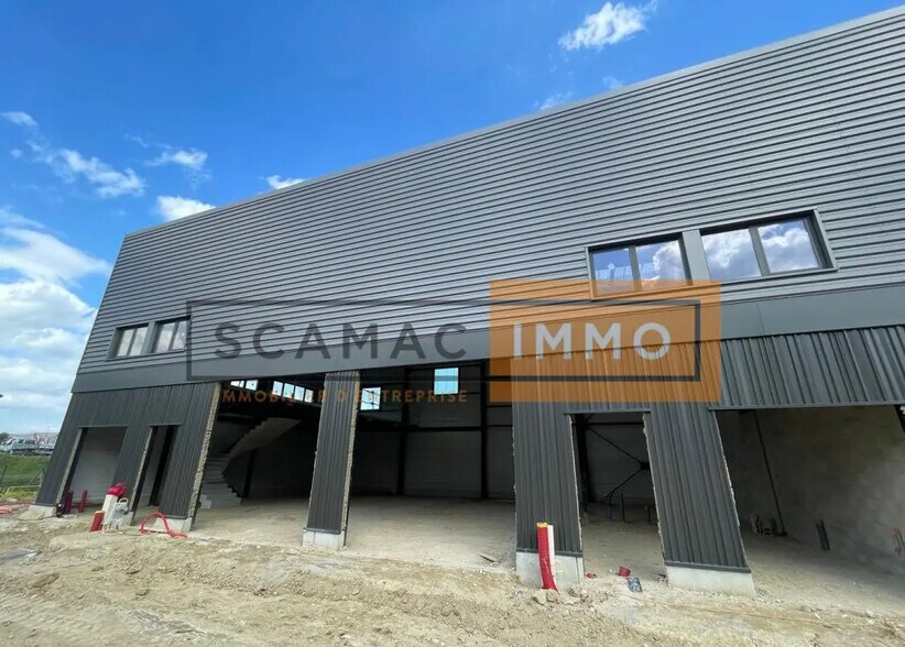 Local d'activités dans Courtry à vendre - Photo de l’immeuble – Image 1 sur 6