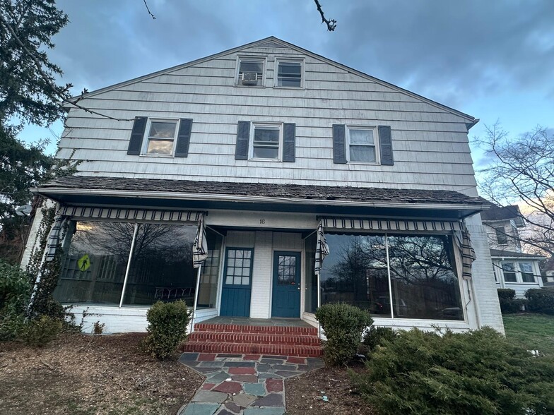 16 Peapack Rd, Far Hills, NJ à louer - Photo de l’immeuble – Image 2 sur 3