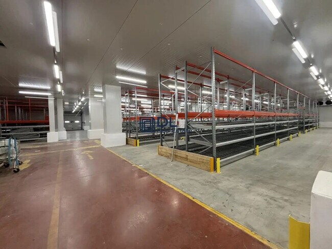 Plus de détails pour Bureau, Industriel/Logistique à louer