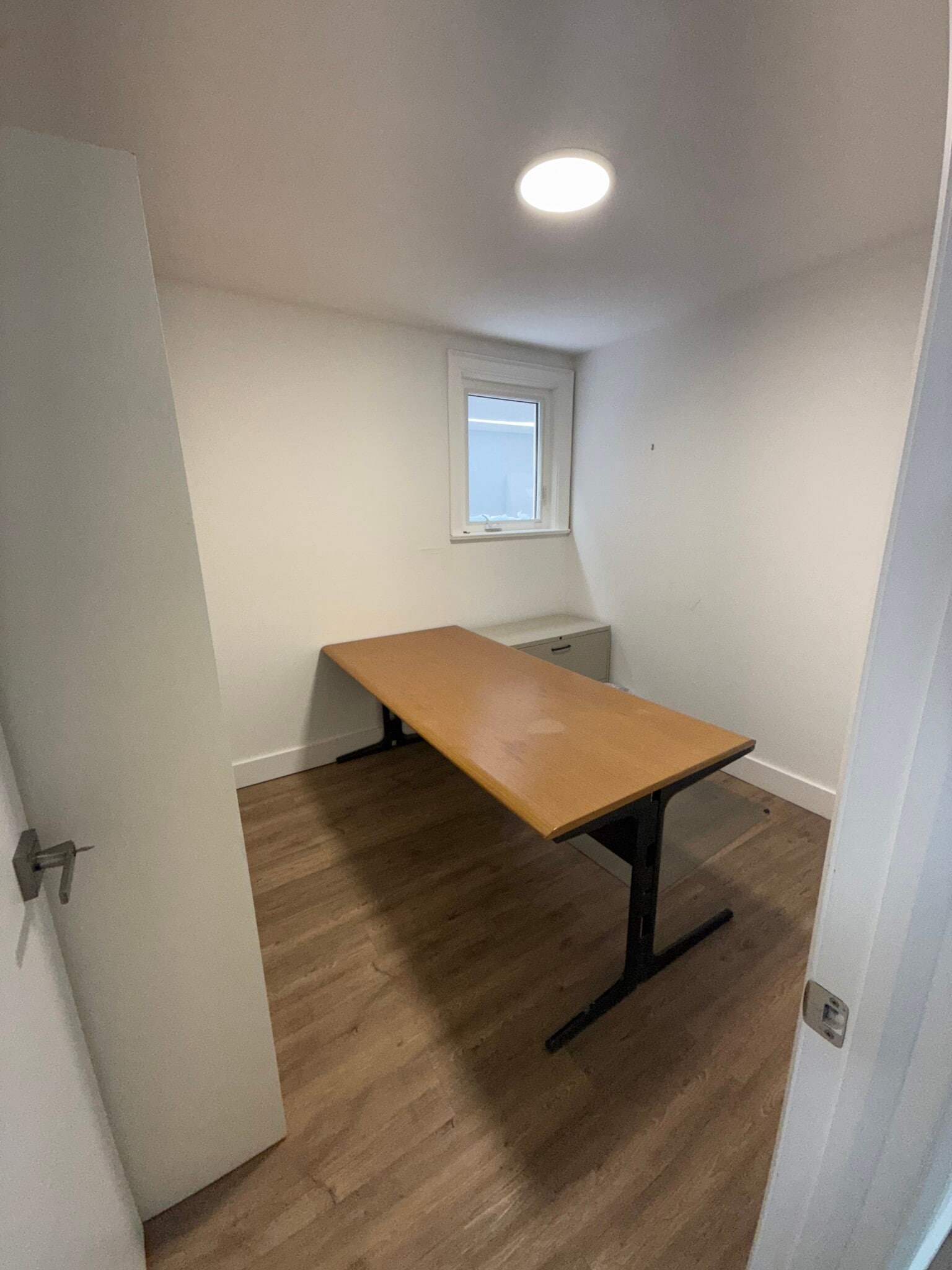 193 Roe Ave, Toronto, ON à louer Photo intérieure– Image 1 sur 12